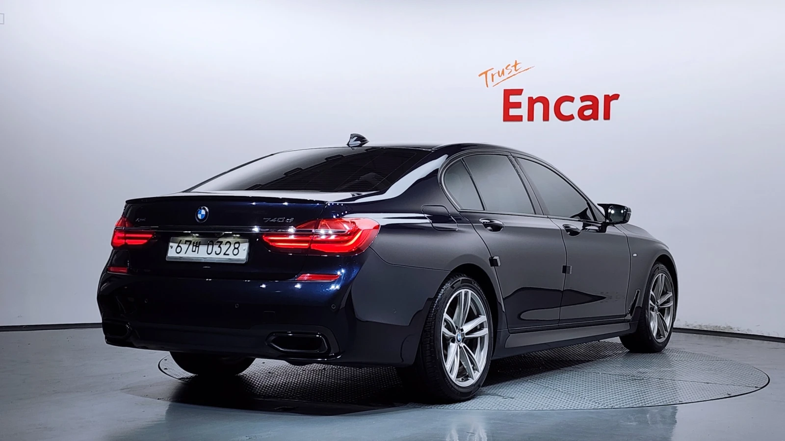 BMW 740 d xDrive M Sport | HUD | 360  | Soft Close | Венти, снимка 2 - Автомобили и джипове - 55874931