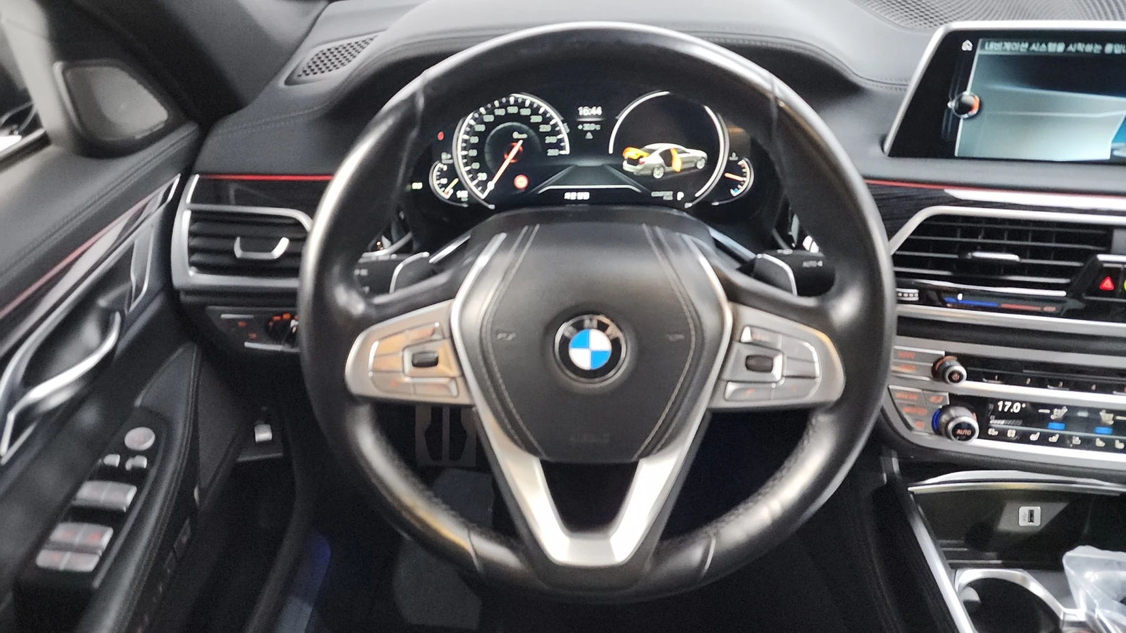 BMW 740 d xDrive M Sport | HUD | 360  | Soft Close | Венти, снимка 11 - Автомобили и джипове - 55874931
