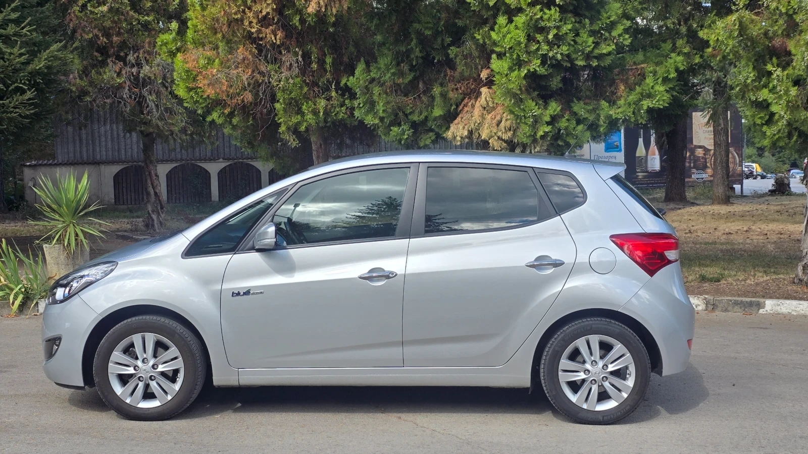 Hyundai Ix20 1.6i ШВЕЙЦАРИЯ , снимка 8 - Автомобили и джипове - 56334557