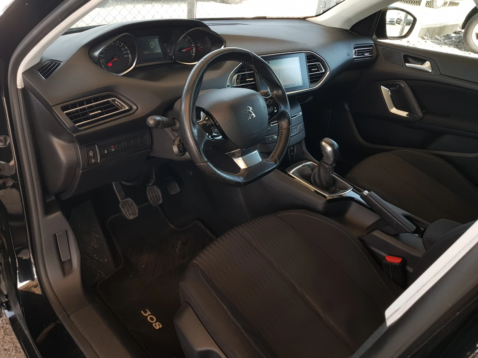 Peugeot 308, снимка 9 - Автомобили и джипове - 56395549