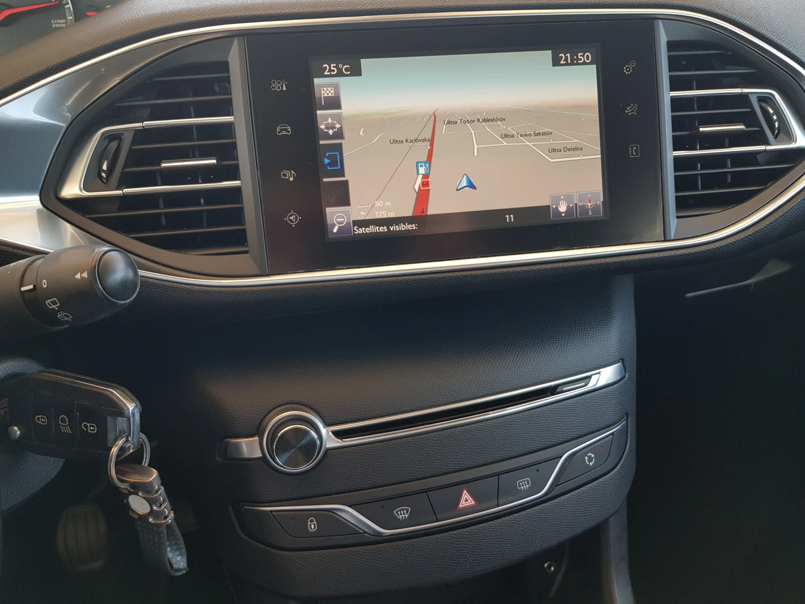 Peugeot 308, снимка 13 - Автомобили и джипове - 56395549