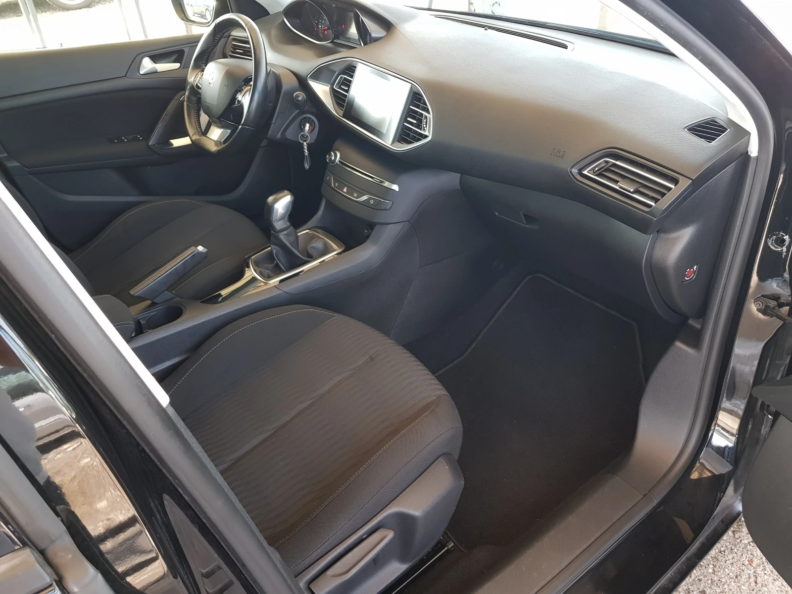 Peugeot 308, снимка 11 - Автомобили и джипове - 56395549