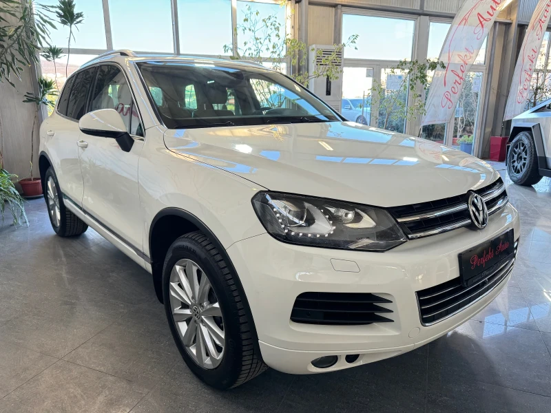 VW Touareg 4.2 TDI 4X4, снимка 3 - Автомобили и джипове - 48562043