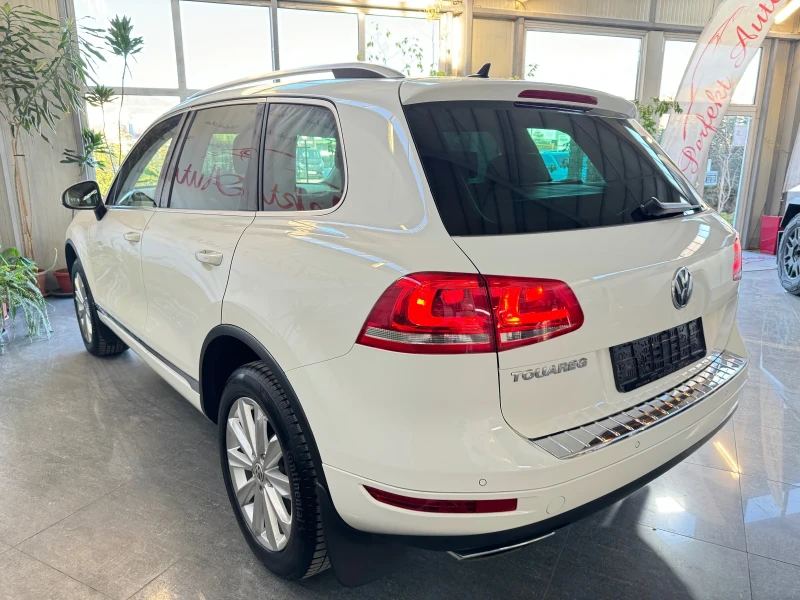 VW Touareg 4.2 TDI 4X4, снимка 6 - Автомобили и джипове - 48562043