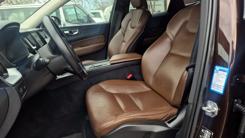 Volvo XC60   УНИКАЛНА !!, снимка 9 - Автомобили и джипове - 49797347