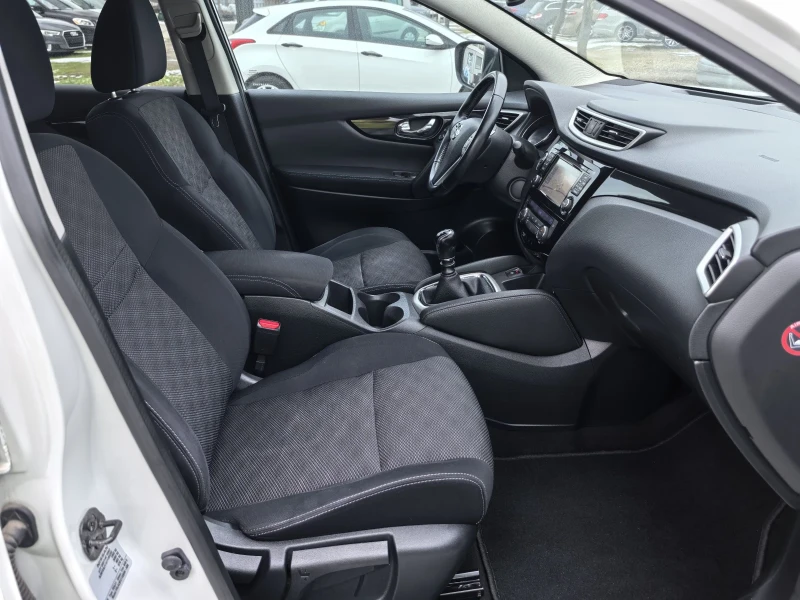 Nissan Qashqai 1.2T-116к.с(Чисто нов) 149х.км!!!Сервизна история!, снимка 11 - Автомобили и джипове - 52727258
