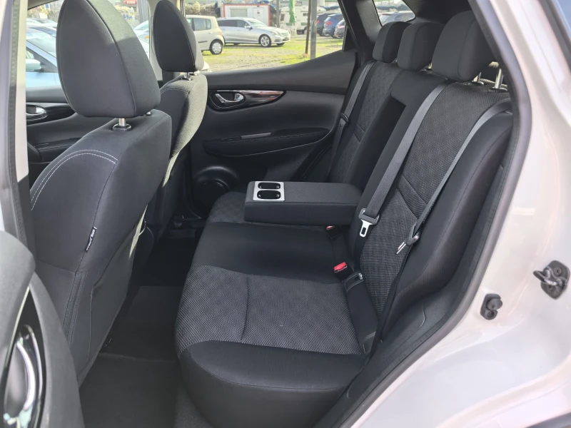 Nissan Qashqai 1.2T-116к.с(Чисто нов) 149х.км!!!Сервизна история!, снимка 9 - Автомобили и джипове - 52727258