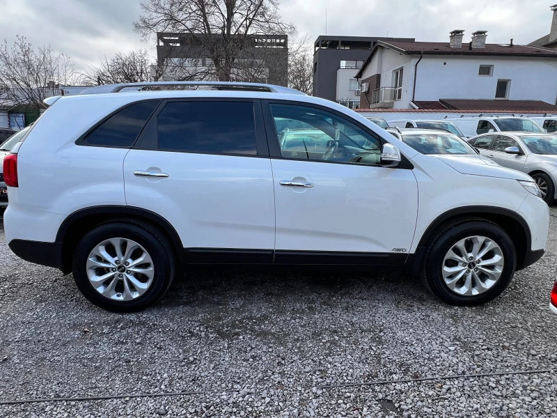 Kia Sorento 2.2CRDi AWD/ПАНОРАМА/НАВИ/RVM/КОЖА/ОБДУХВАНЕ/ПЕРЛА, снимка 6 - Автомобили и джипове - 52772277