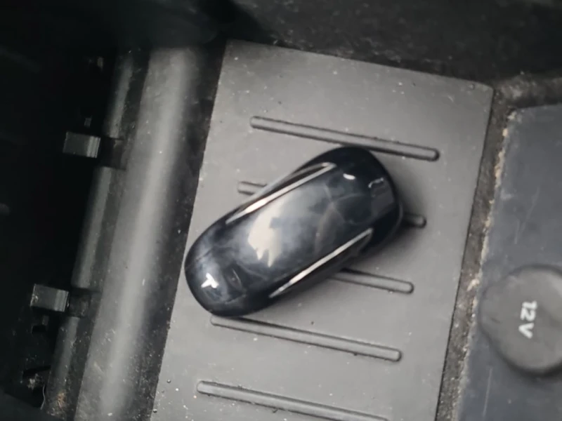 Tesla Model X * LONG RANGE PLUS * CARFAX * БЕЗ ПЪРВОНАЧАЛНА ВНОС, снимка 8 - Автомобили и джипове - 52802180