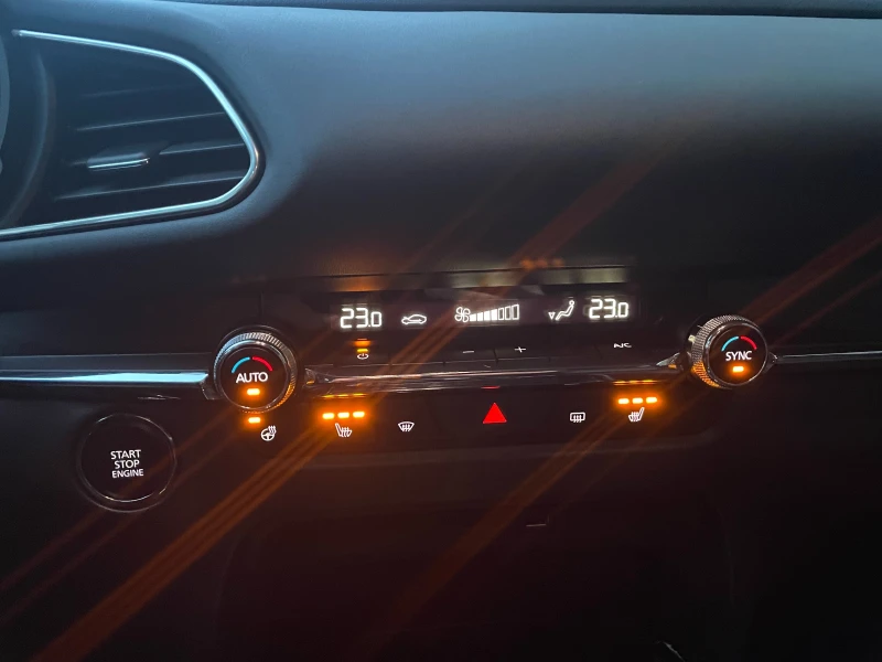 Mazda CX-30 2.0 Skyactiv-X AWD/4x4 GT Plus, снимка 10 - Автомобили и джипове - 52887314