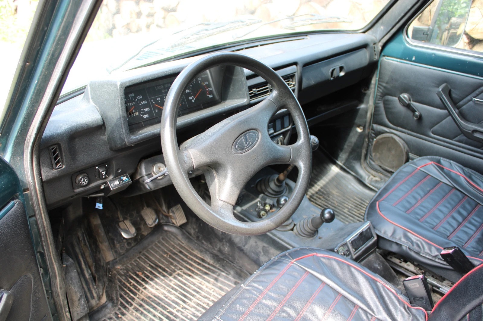 Lada Niva 1.7i/ГАЗОВА УРЕДБА - изображение 7