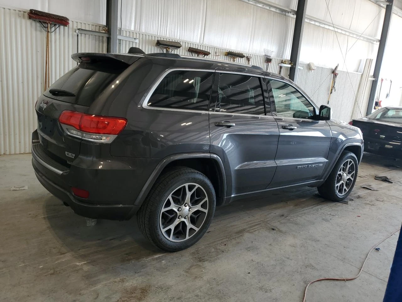 Jeep Grand cherokee LIMITED - изображение 3