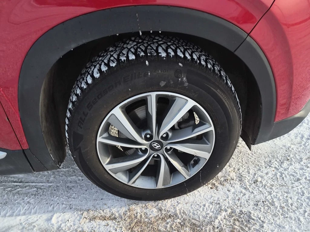 Hyundai Santa fe * 2.4L Essential AWD w/Safety Pkg/Dk Chrome Accent - изображение 6