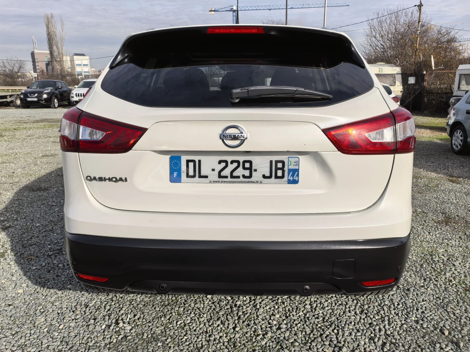 Nissan Qashqai 1.2T-116к.с(Чисто нов) 149х.км!!!Сервизна история! - изображение 6