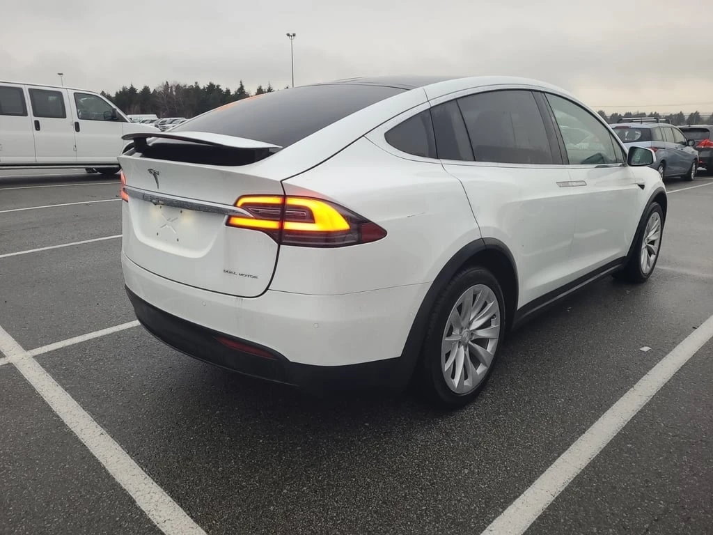 Tesla Model X * LONG RANGE PLUS * CARFAX * БЕЗ ПЪРВОНАЧАЛНА ВНОС - изображение 3