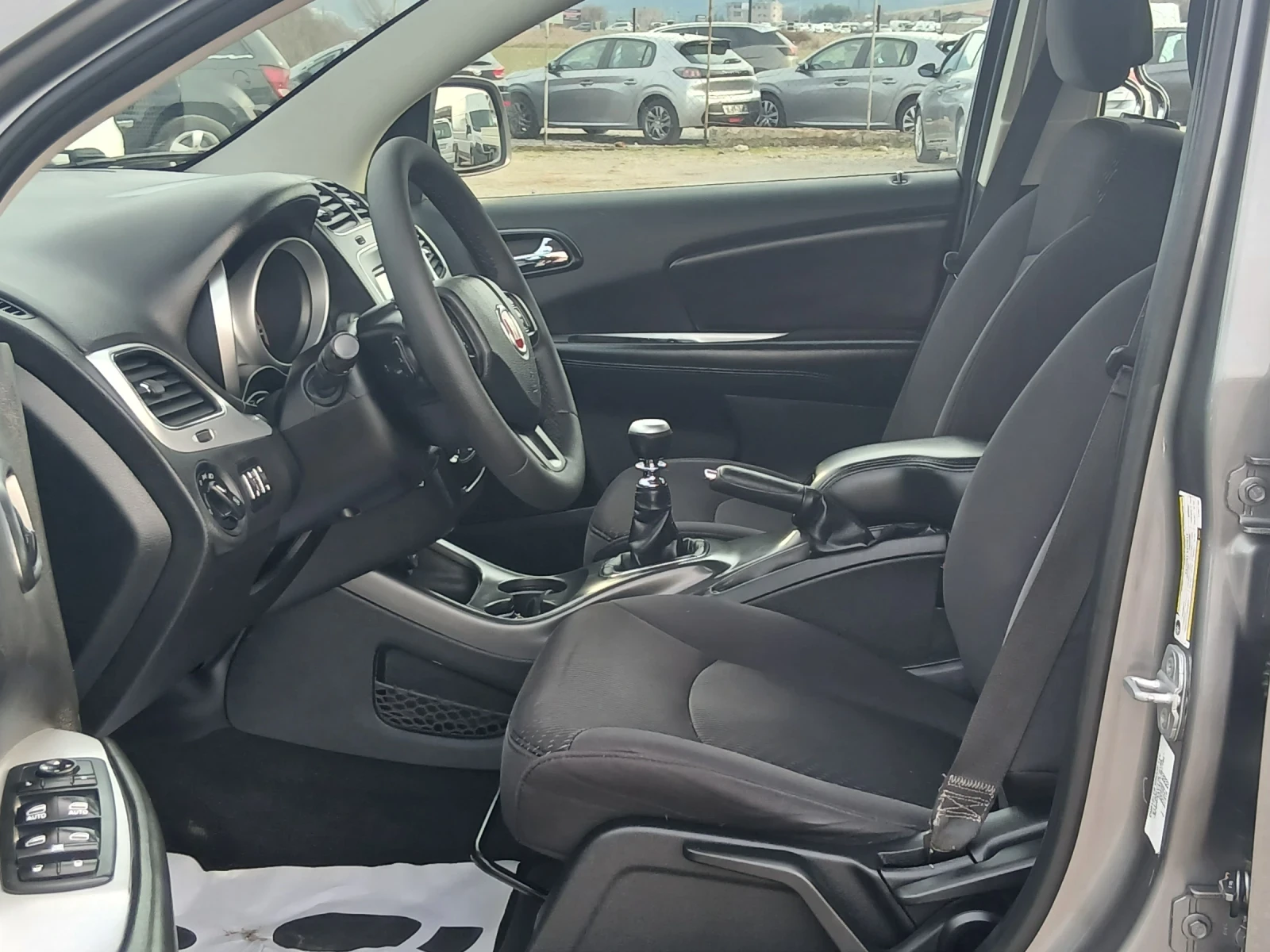 Fiat Freemont 2.0mjet 140k.s 6+ 1mesta, снимка 10 - Автомобили и джипове - 53728434