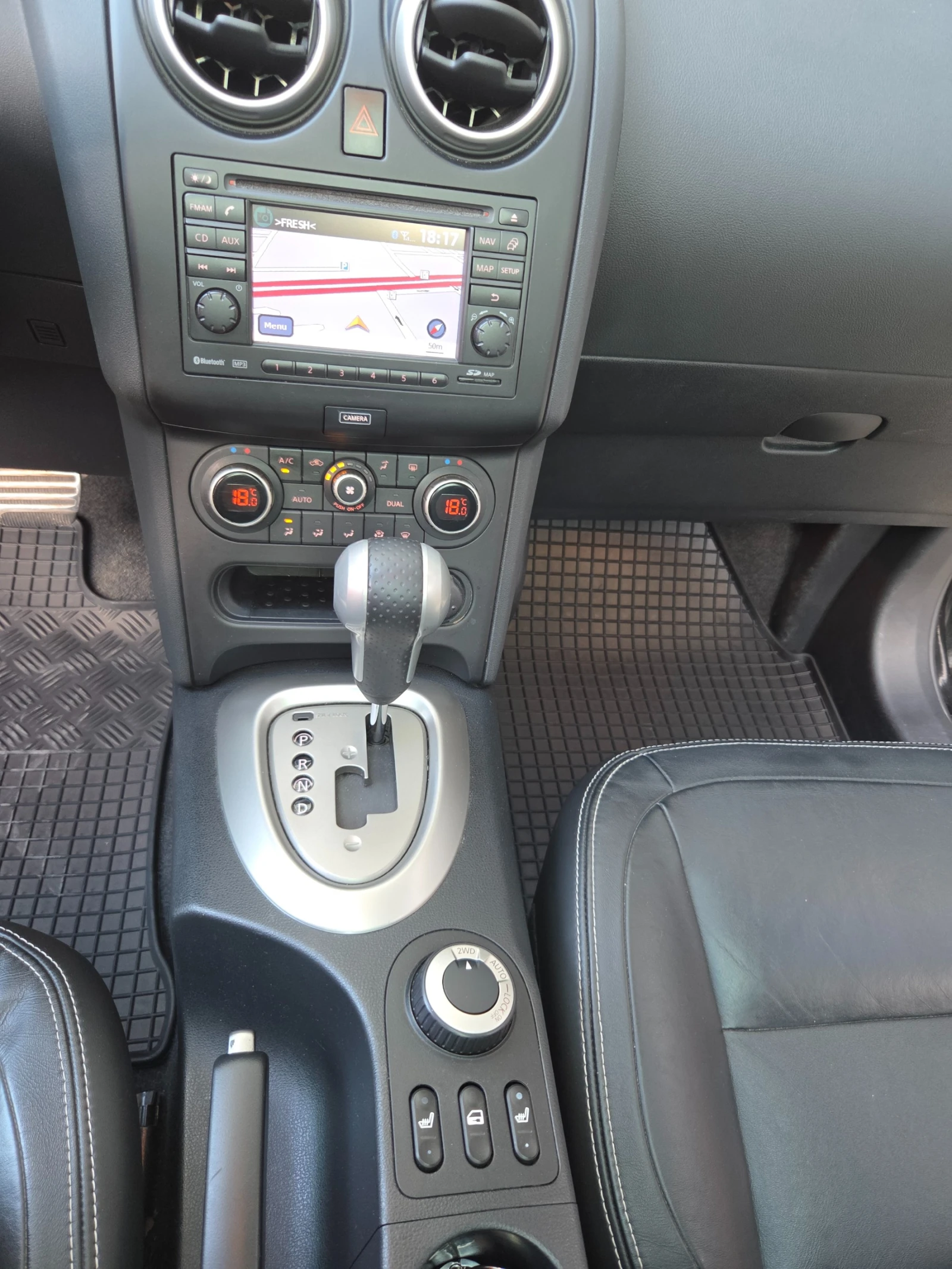 Nissan Qashqai TEKNA-2.0DCI/4x4/Facelift/Avtomat, снимка 10 - Автомобили и джипове - 55069016
