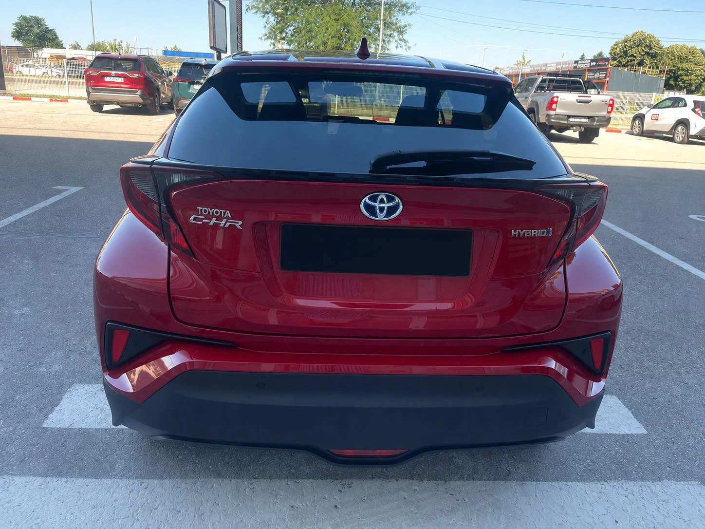 Toyota C-HR 1.8 Hybrid, снимка 3 - Автомобили и джипове - 55663570