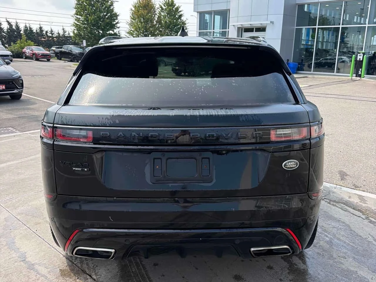 Land Rover Range Rover Velar * R Dynamic S * АВТОКРЕДИТ* , снимка 4 - Автомобили и джипове - 55785490