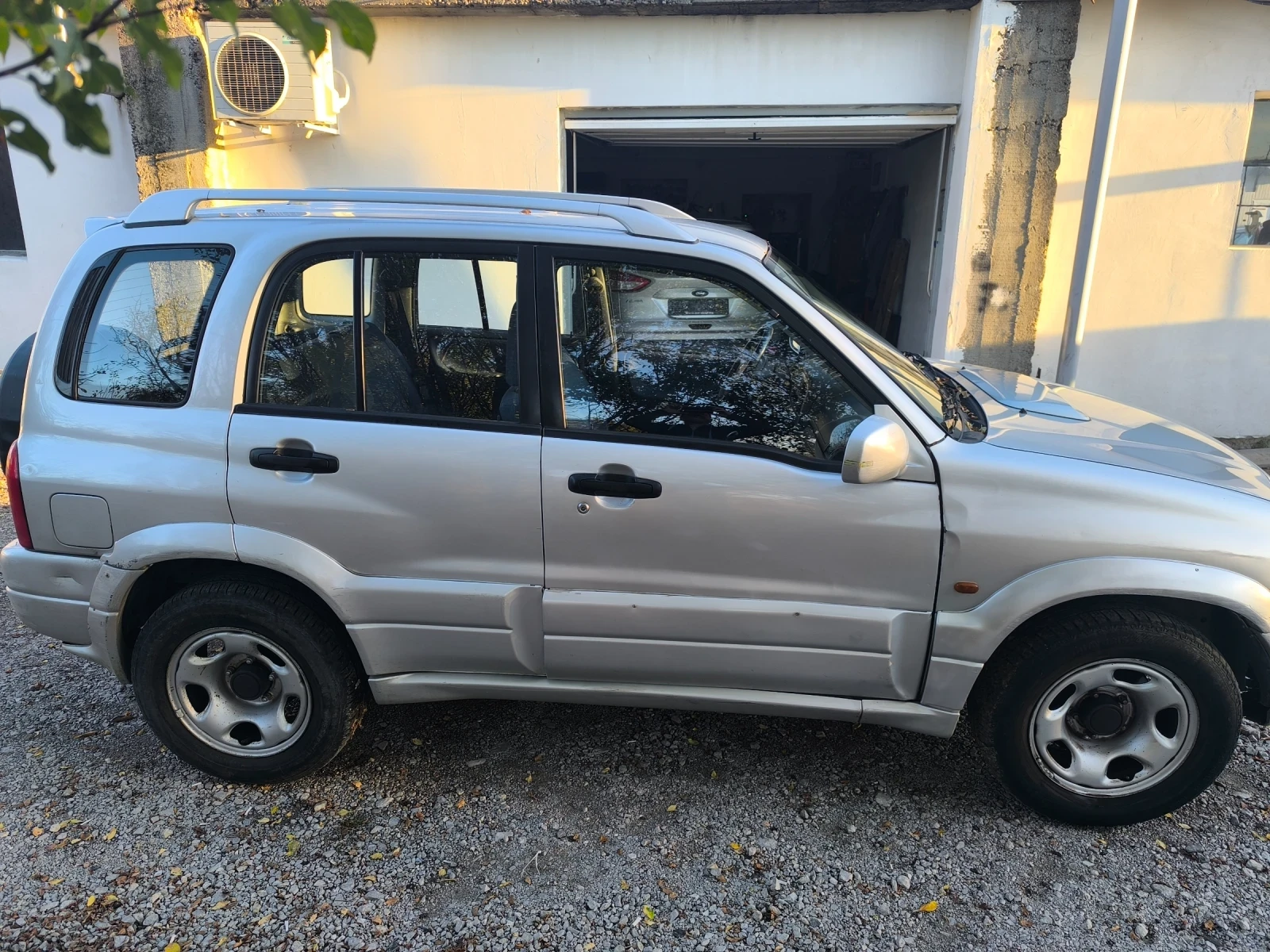 Suzuki Grand vitara, снимка 5 - Автомобили и джипове - 56623828