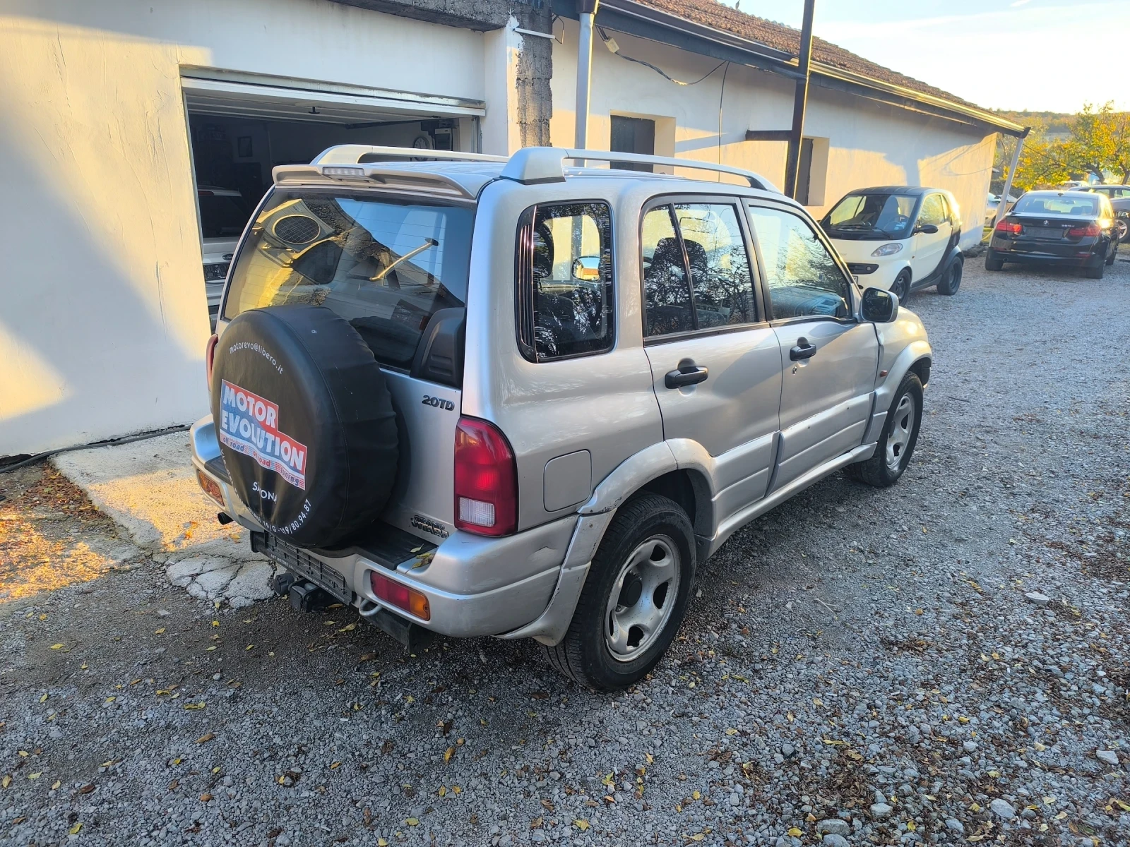 Suzuki Grand vitara, снимка 4 - Автомобили и джипове - 56623828