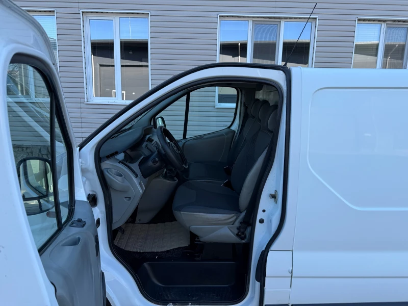 Opel Vivaro MAXI 2.0CDTI 115k.c, снимка 8 - Бусове и автобуси - 48747075