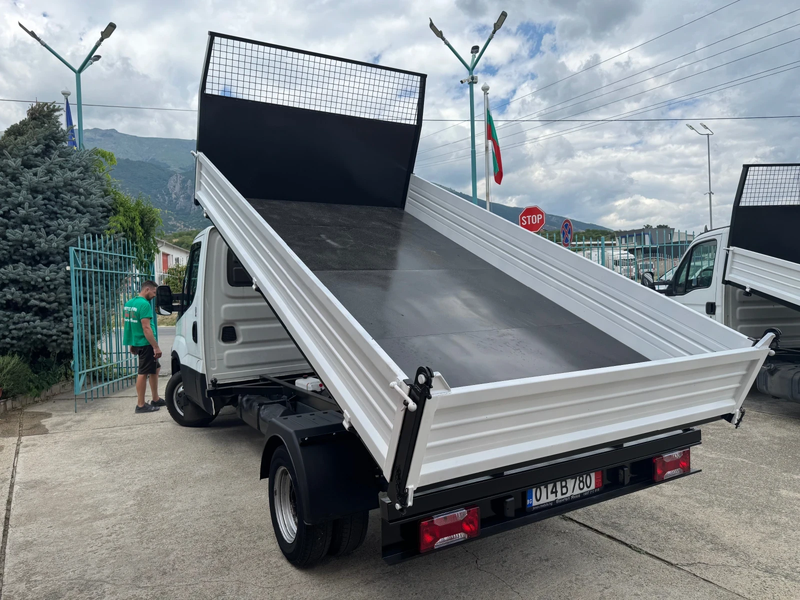 Iveco Daily 35C15* КЛИМАТИК* 3.80м Тристранен самосвал - изображение 5
