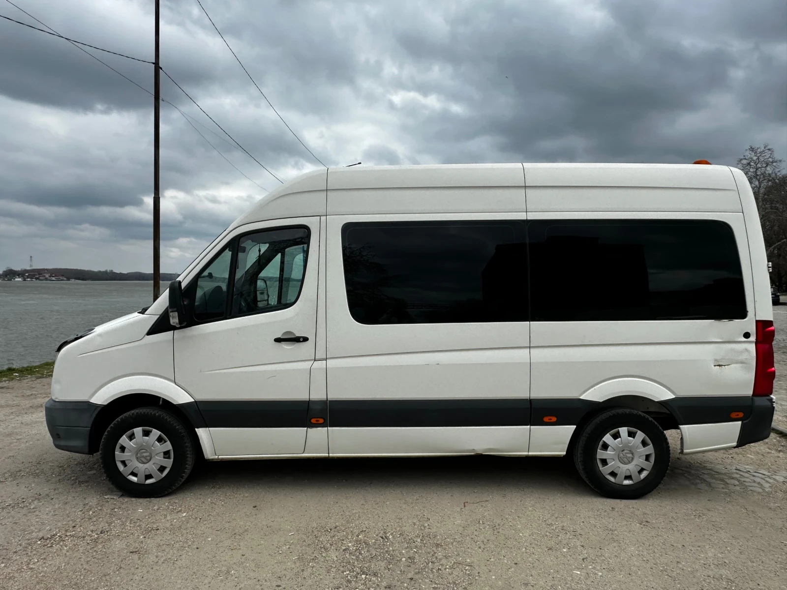 VW Crafter 2.5TDi, снимка 2 - Бусове и автобуси - 54169946