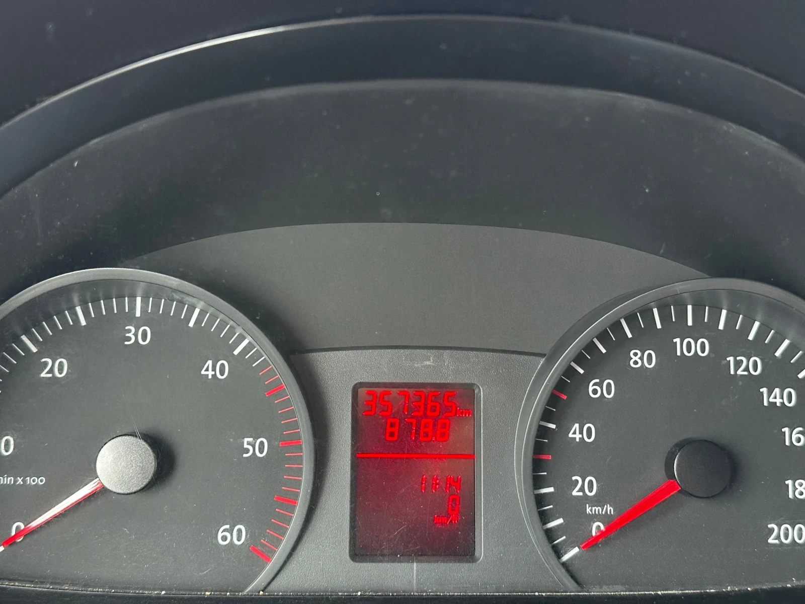 VW Crafter 2.5TDi, снимка 8 - Бусове и автобуси - 54169946