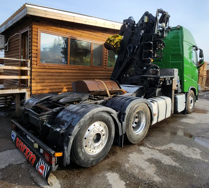 Volvo Fh С кран, снимка 4 - Камиони - 52890371