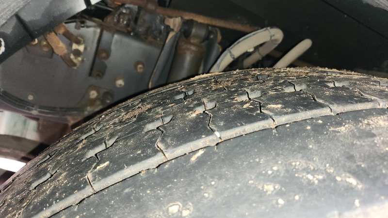 Volvo Fh С кран, снимка 7 - Камиони - 52890371