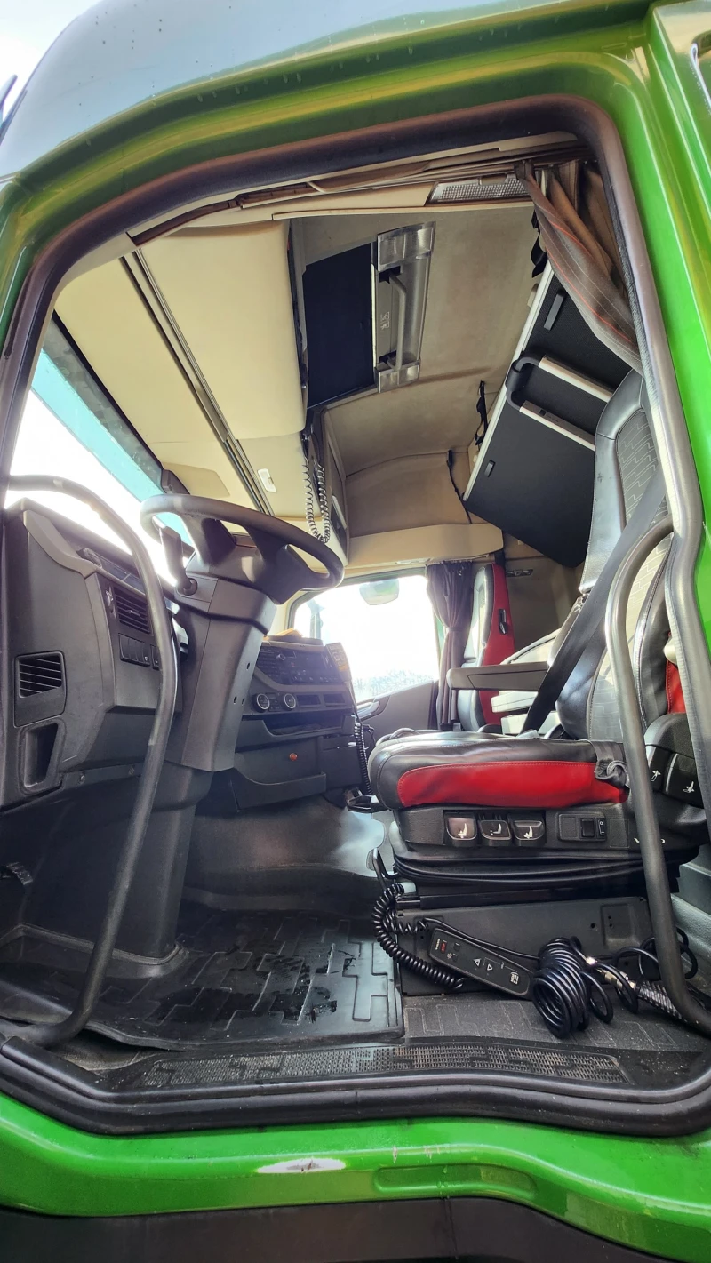 Volvo Fh С кран, снимка 5 - Камиони - 52890371