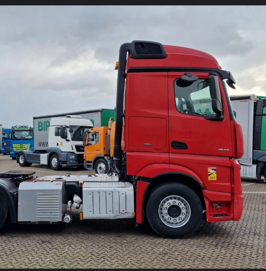 Mercedes-Benz 1843 Actros1843 - изображение 4