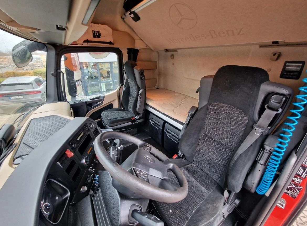 Mercedes-Benz 1843 Actros1843 - изображение 7