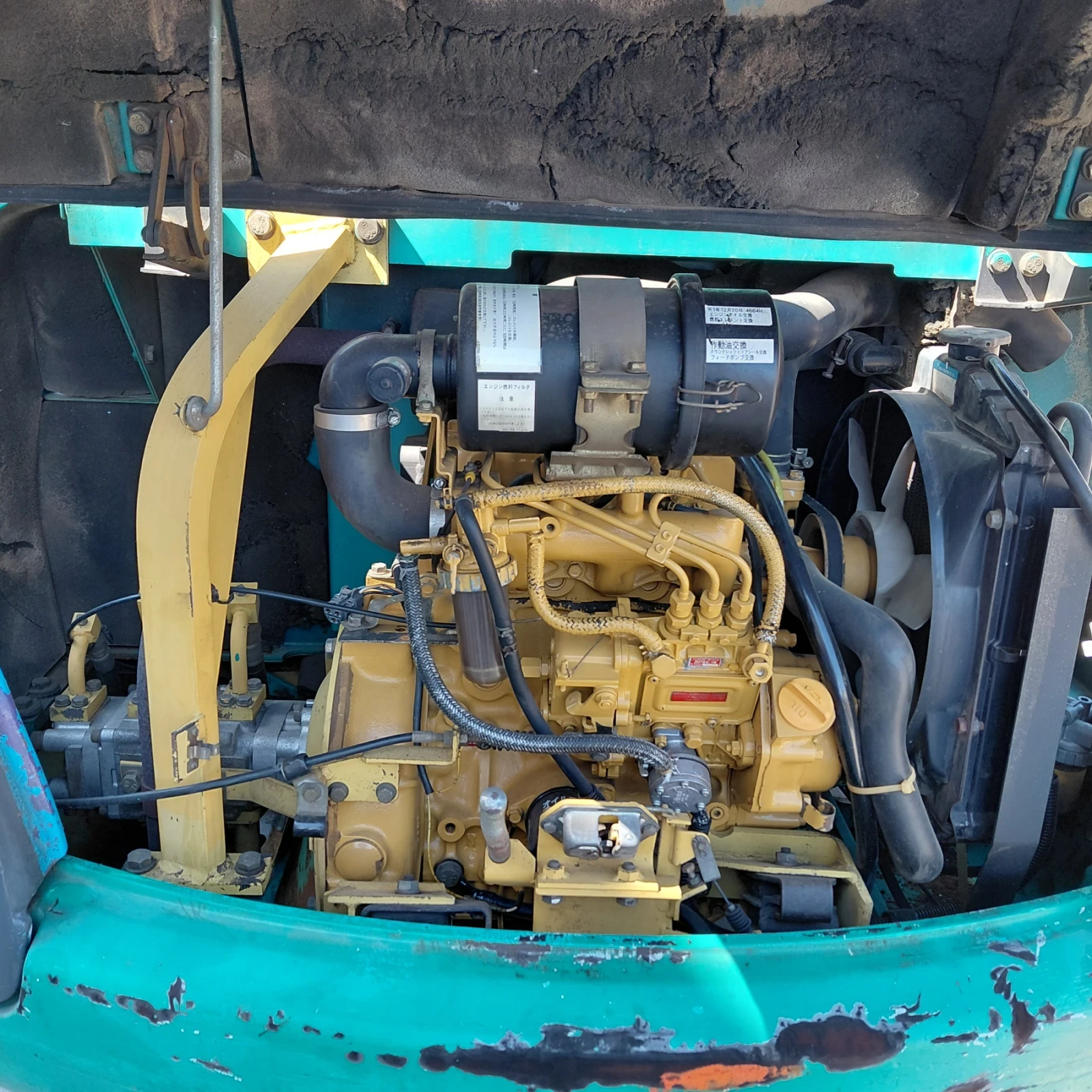 Багер Komatsu PC10-7 * 2.5 ТОНА * ТОП СЪСТОЯНИЕ * , снимка 13 - Индустриална техника - 53263873