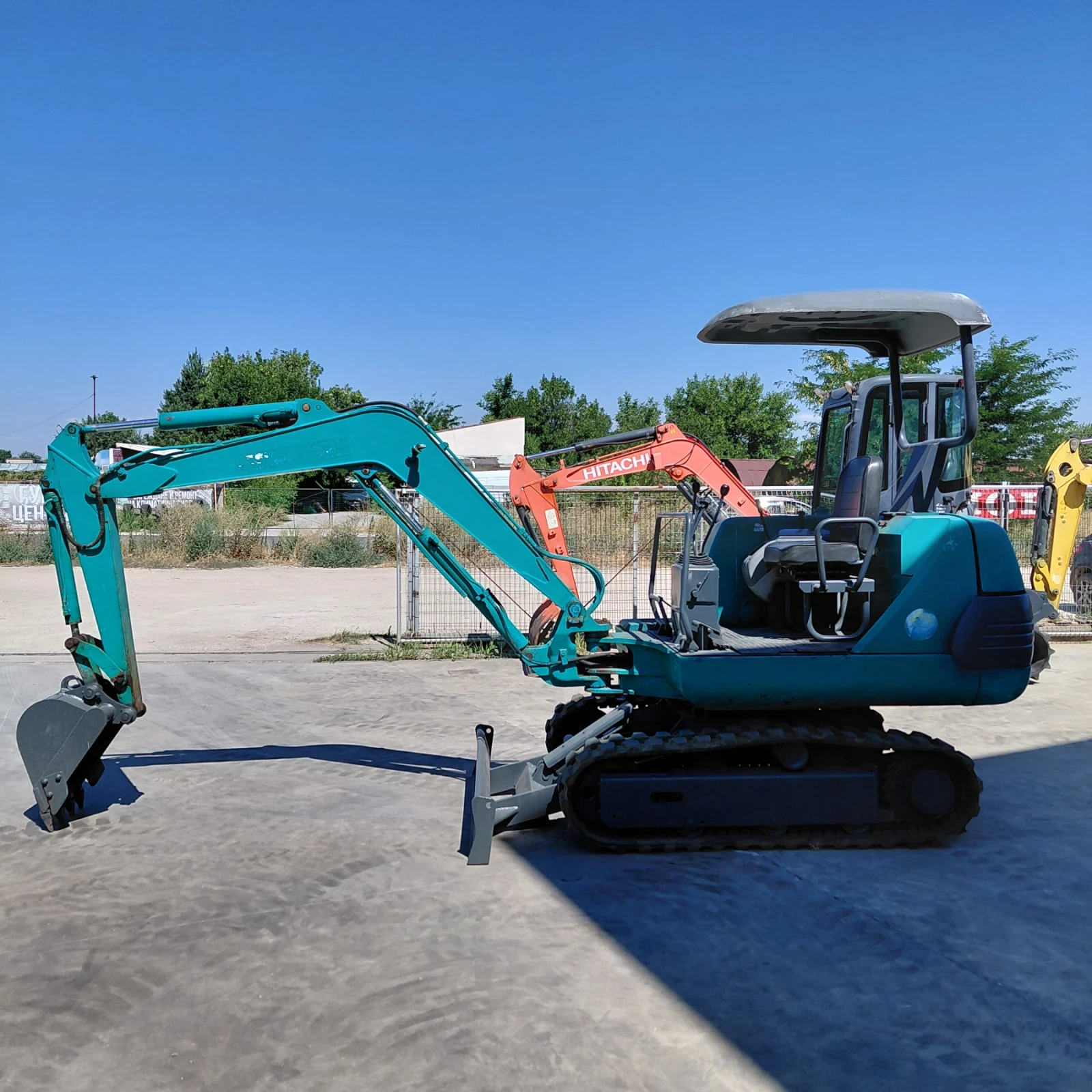 Багер Komatsu PC10-7 * 2.5 ТОНА * ТОП СЪСТОЯНИЕ * , снимка 2 - Индустриална техника - 53263873