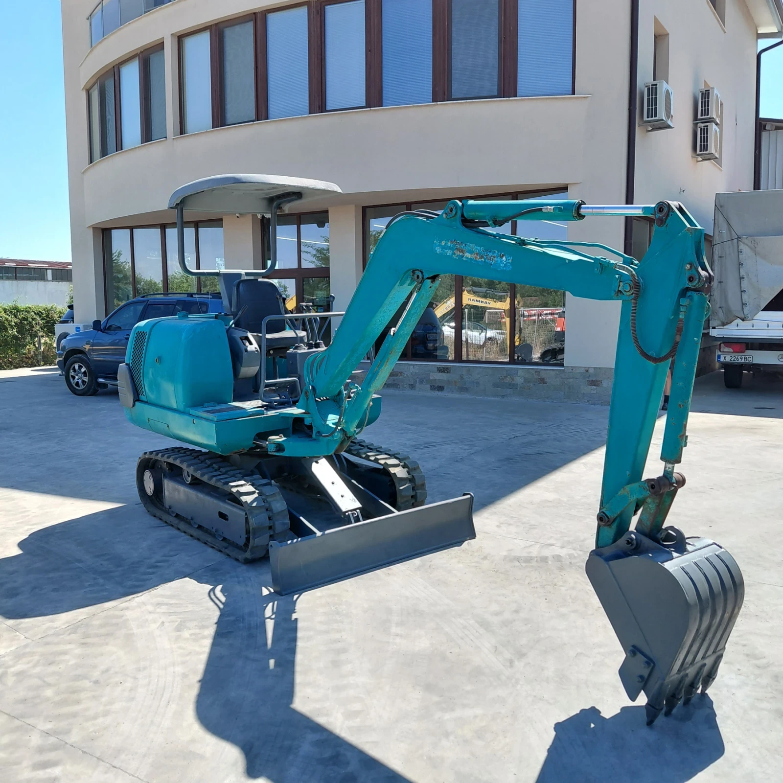 Багер Komatsu PC10-7 * 2.5 ТОНА * ТОП СЪСТОЯНИЕ * , снимка 7 - Индустриална техника - 53263873