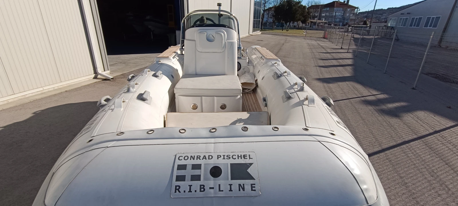 Надуваема лодка Pischel Ribline 4.7 Jet, снимка 3 - Воден транспорт - 53802364