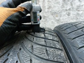 Гуми Зимни 255/55R19, снимка 4
