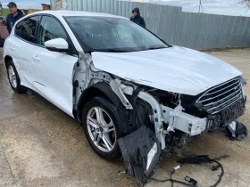 Ford Focus 1.0 EcoBoost, снимка 2
