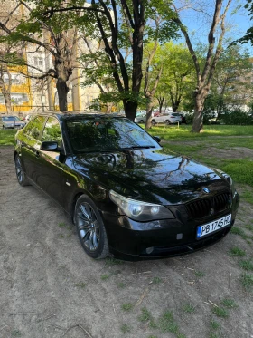 ������ BMW 523
