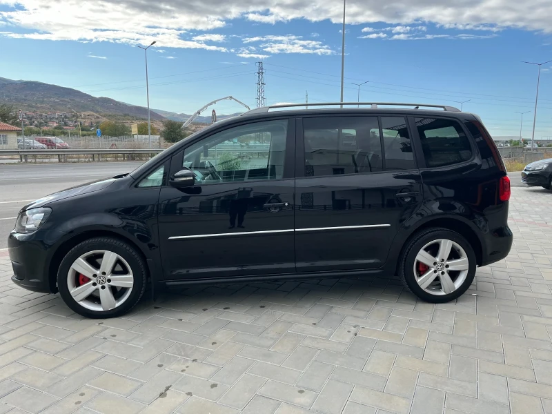 VW Touran 2.0TDI, снимка 8 - Автомобили и джипове - 47961570