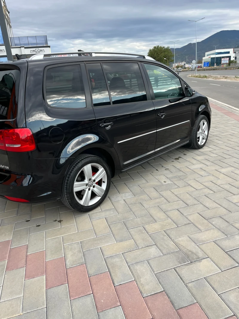 VW Touran 2.0TDI, снимка 4 - Автомобили и джипове - 47961570