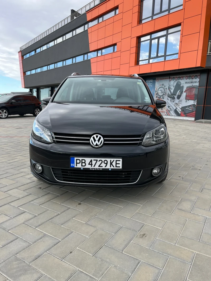 VW Touran 2.0TDI, снимка 7 - Автомобили и джипове - 47961570