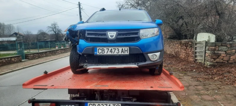 Dacia Sandero, снимка 1 - Автомобили и джипове - 48383089