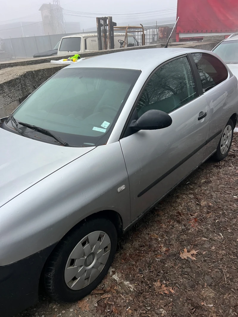 Seat Ibiza, снимка 2 - Автомобили и джипове - 48521942