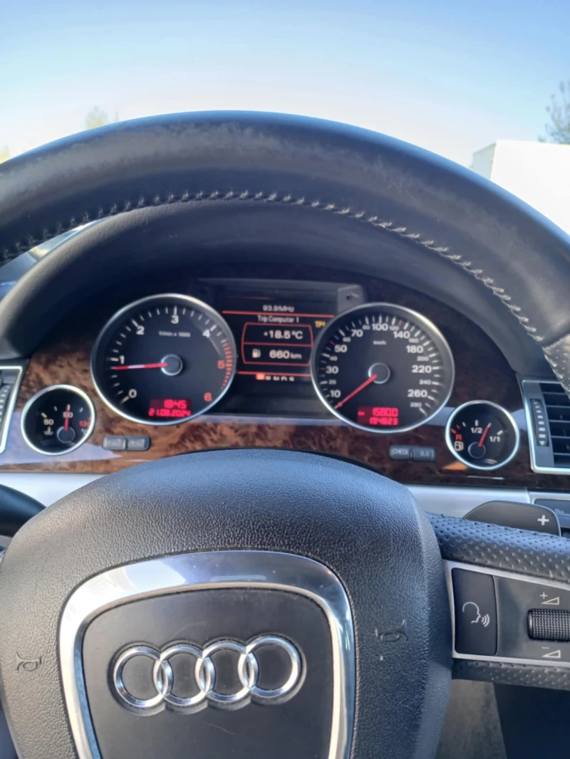 Audi A8, снимка 9 - Автомобили и джипове - 49082596