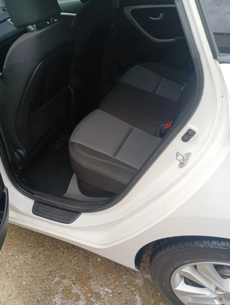Hyundai I30 1.4 Crdi , снимка 10 - Автомобили и джипове - 51478270