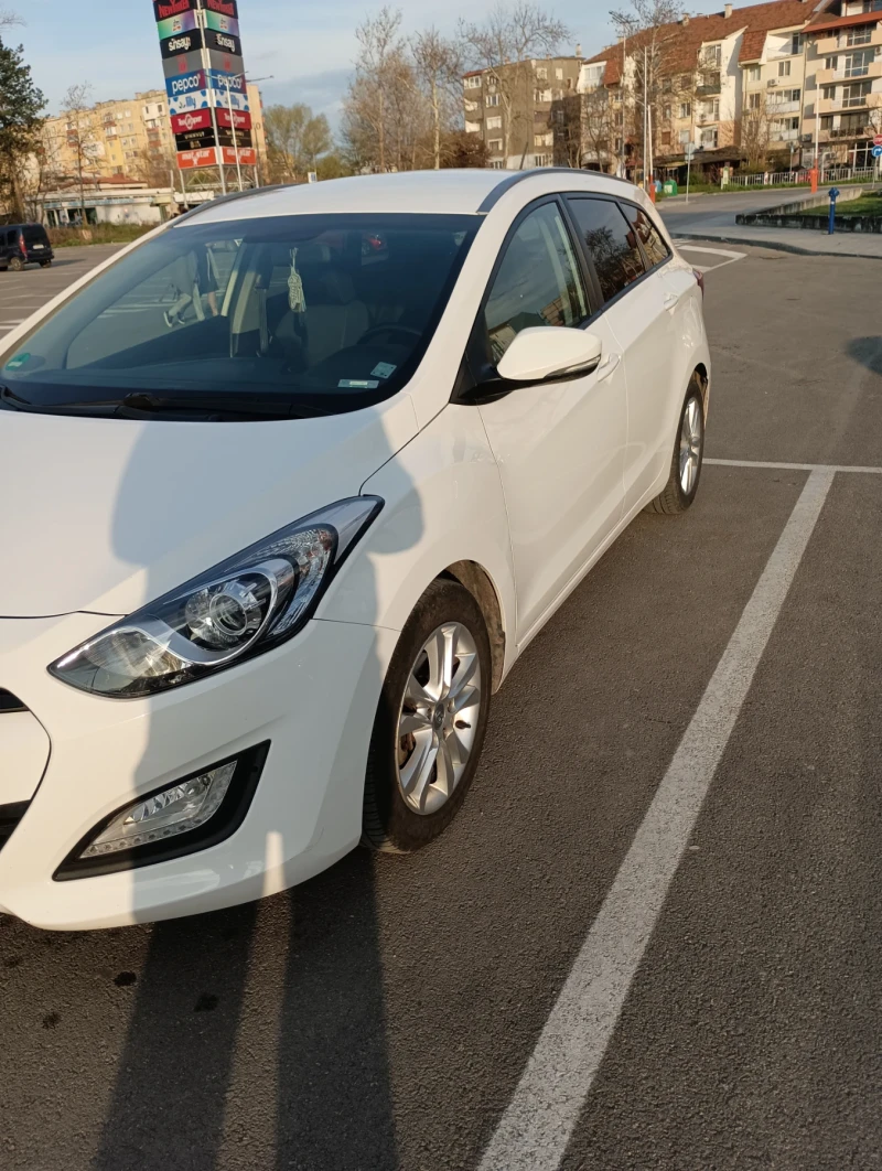 Hyundai I30 1.4 Crdi , снимка 4 - Автомобили и джипове - 51478270
