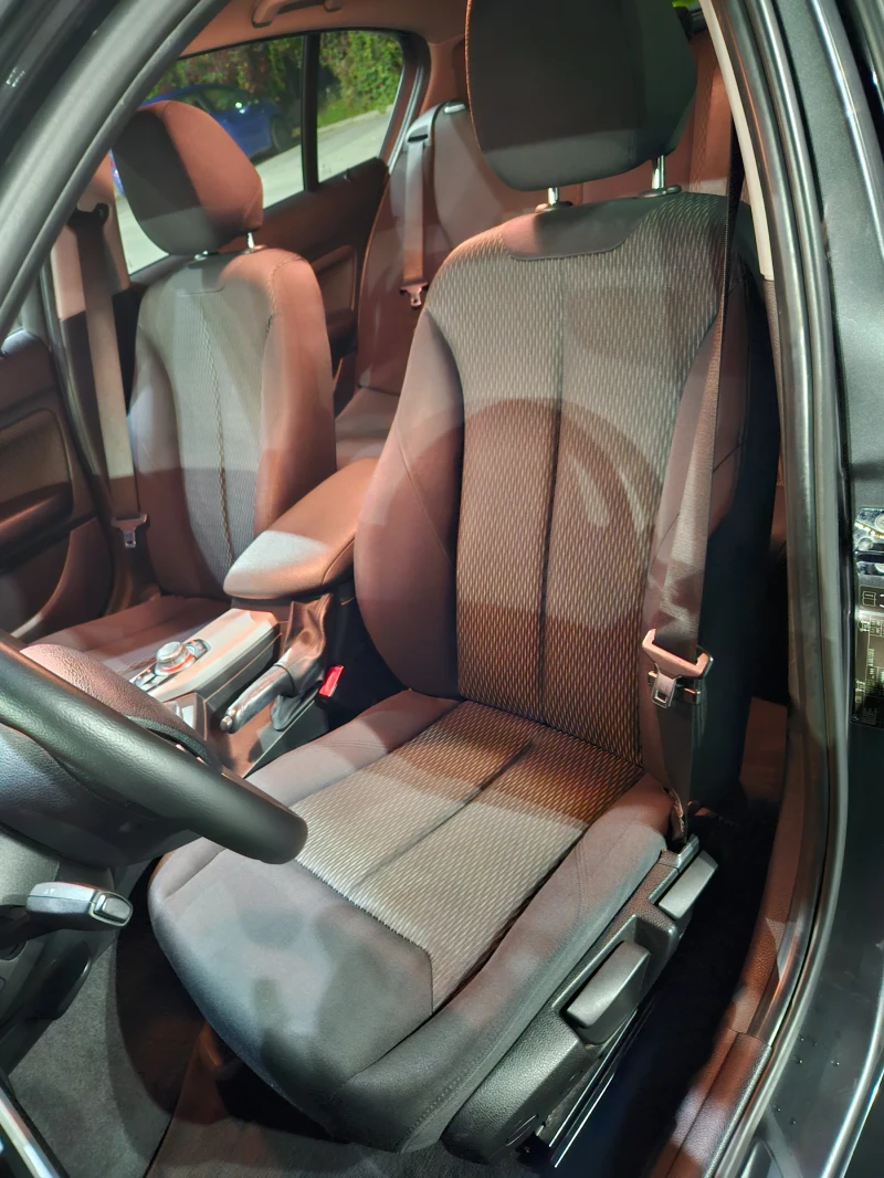 BMW 118 2.0d, снимка 16 - Автомобили и джипове - 52335633